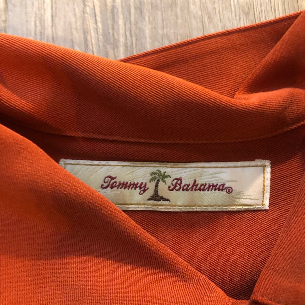 TOMMY BAHAMA Collared Shirt - Picture 2 of 3